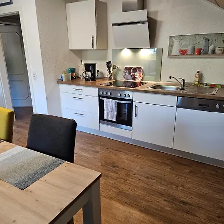 Am Lindenbaum, In Am Nürburgring Apartment *