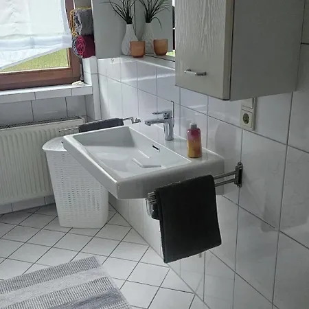 Am Lindenbaum, In Am Nürburgring Apartment Siebenbach