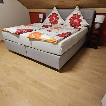 Apartment Am Lindenbaum, In Am Nürburgring *